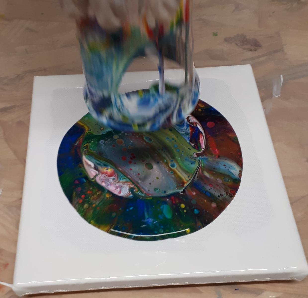 acrylique pouring technique flip cup painturoo 4 